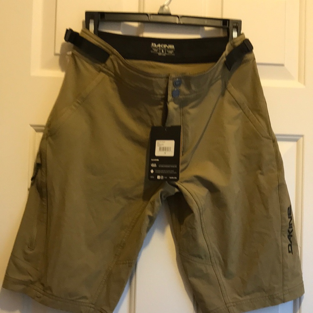 New sandstorm Men’s small taking Vectra biking, hiking shorts, 4-way stretch